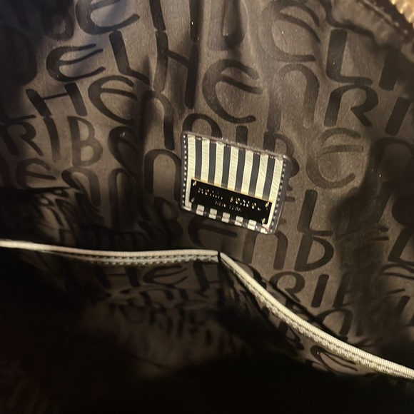 Henri Bendel Centennial Stripe Weekend Duffle - EXCELLENT Condition. - Picture 11 of 12